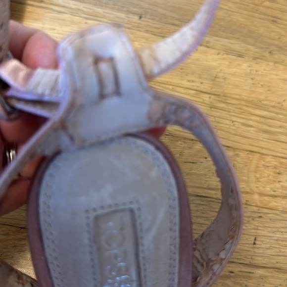 Beautiful & Unique Pale pink satin ankle strap platform heels by Topshop. - Picture 6 of 7